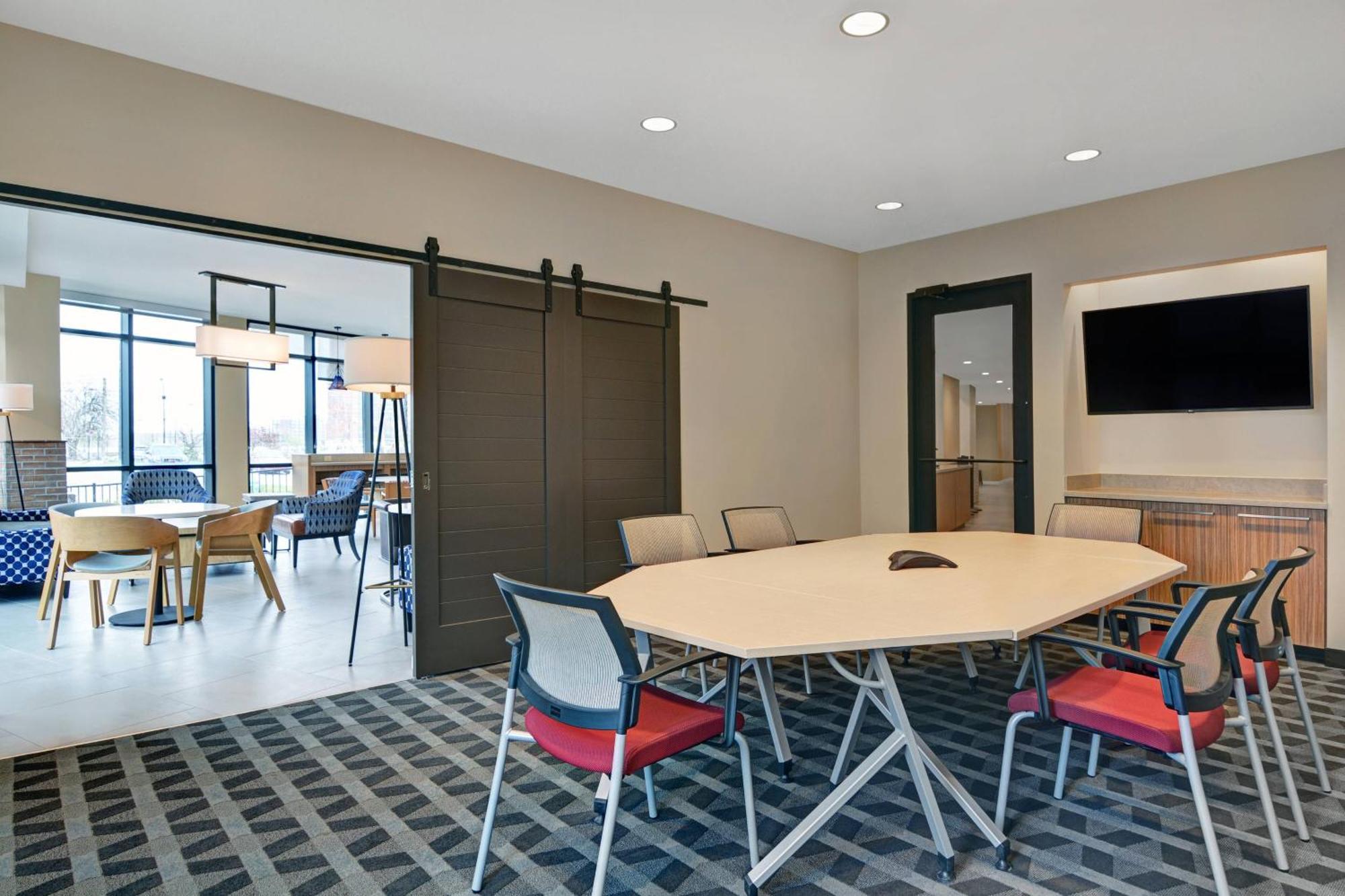 Towneplace Suites By Marriott Indianapolis Downtown Екстер'єр фото