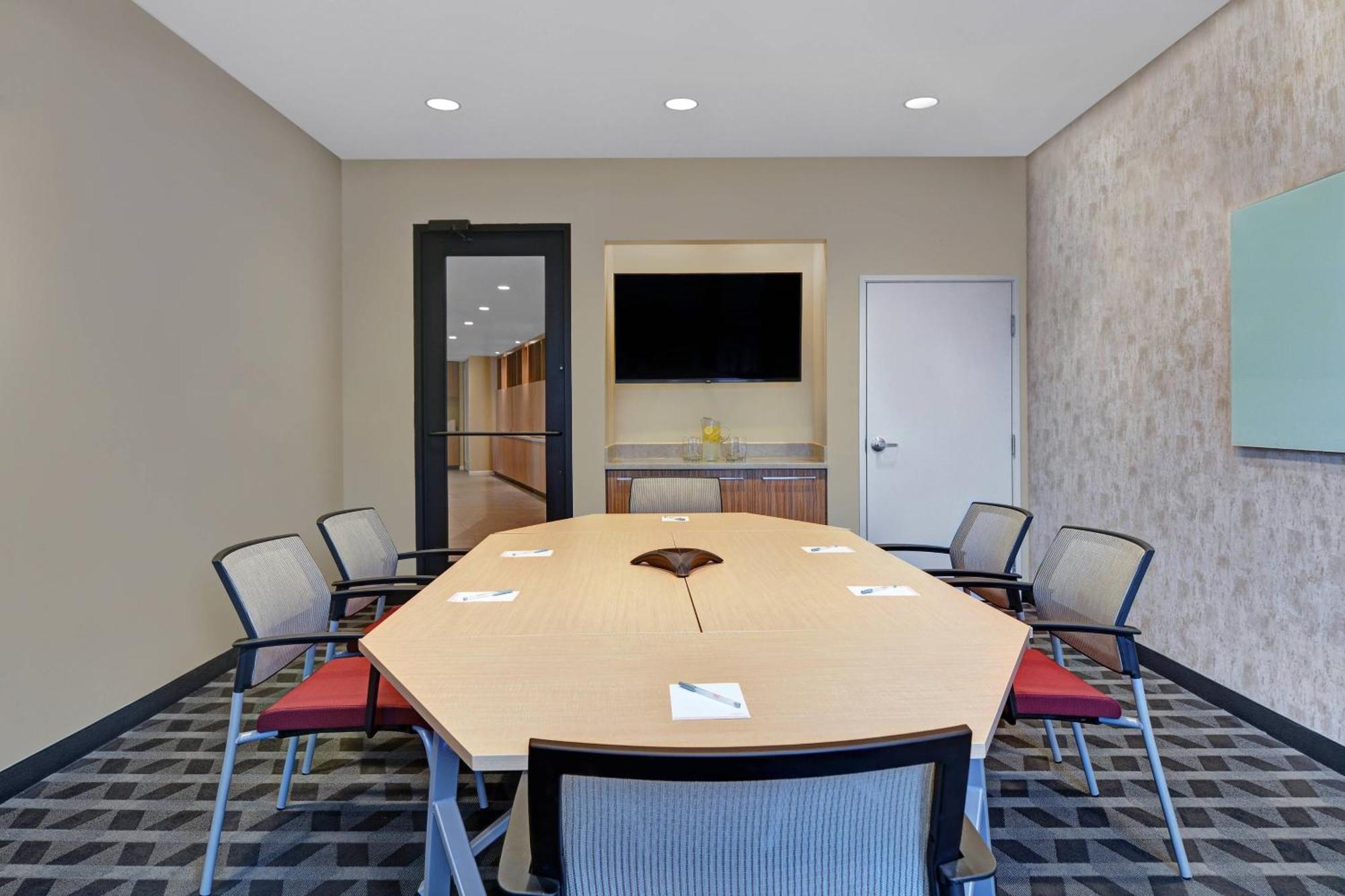 Towneplace Suites By Marriott Indianapolis Downtown Екстер'єр фото