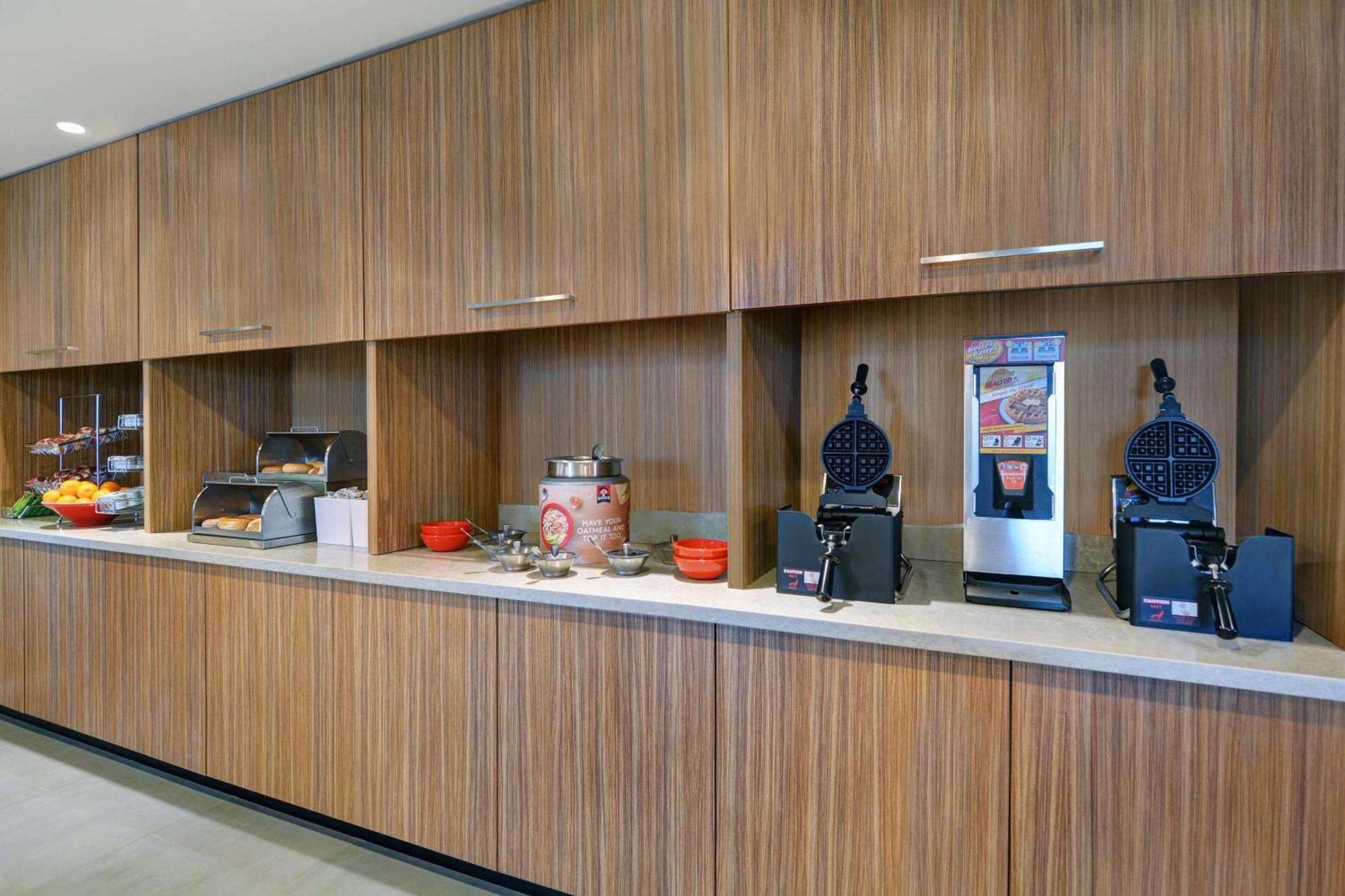 Towneplace Suites By Marriott Indianapolis Downtown Екстер'єр фото