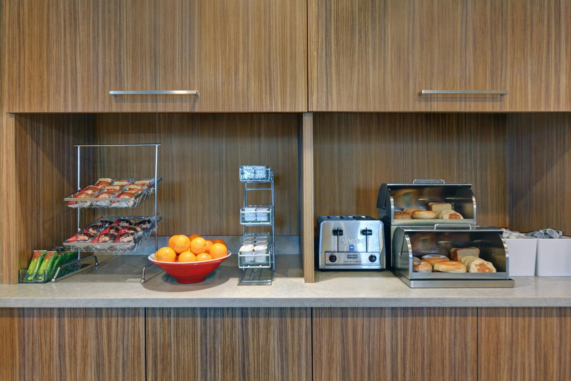 Towneplace Suites By Marriott Indianapolis Downtown Екстер'єр фото